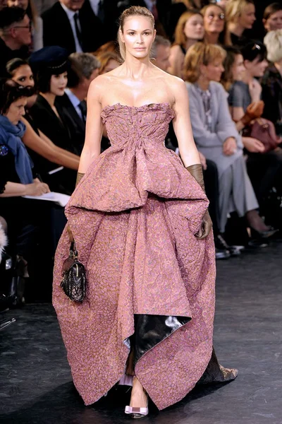Look 54